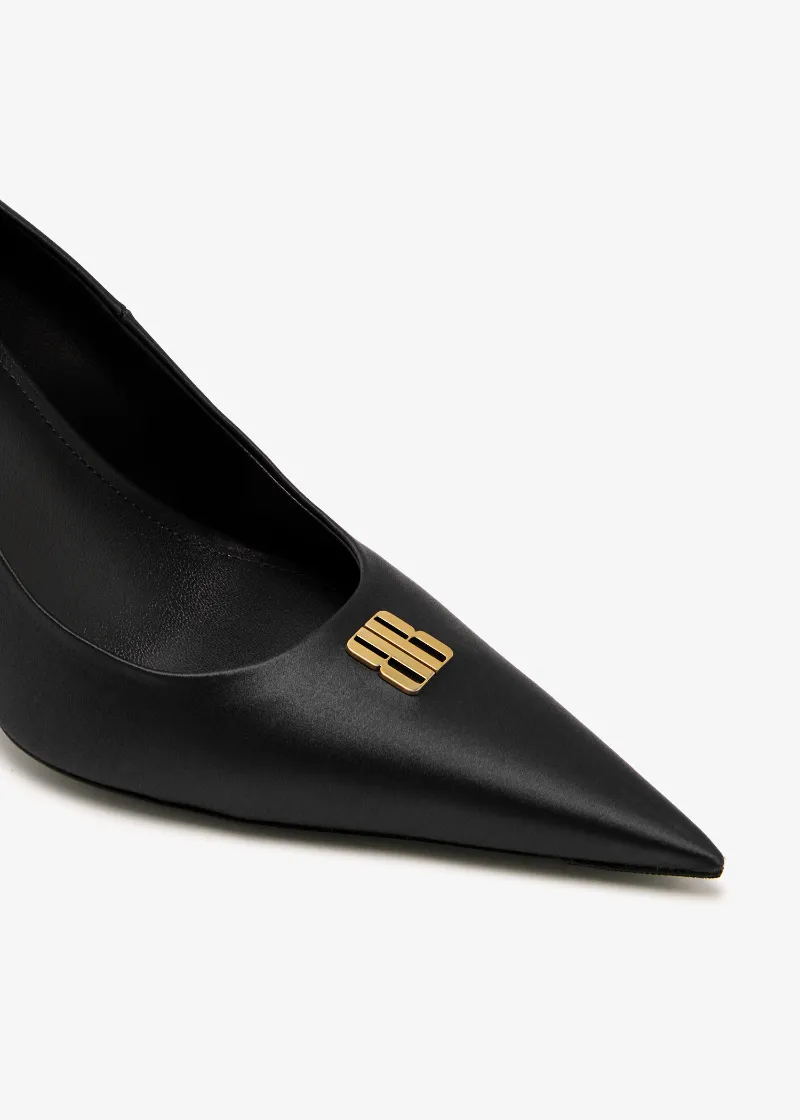 Logo Plaque Pointed-Toe Pumps