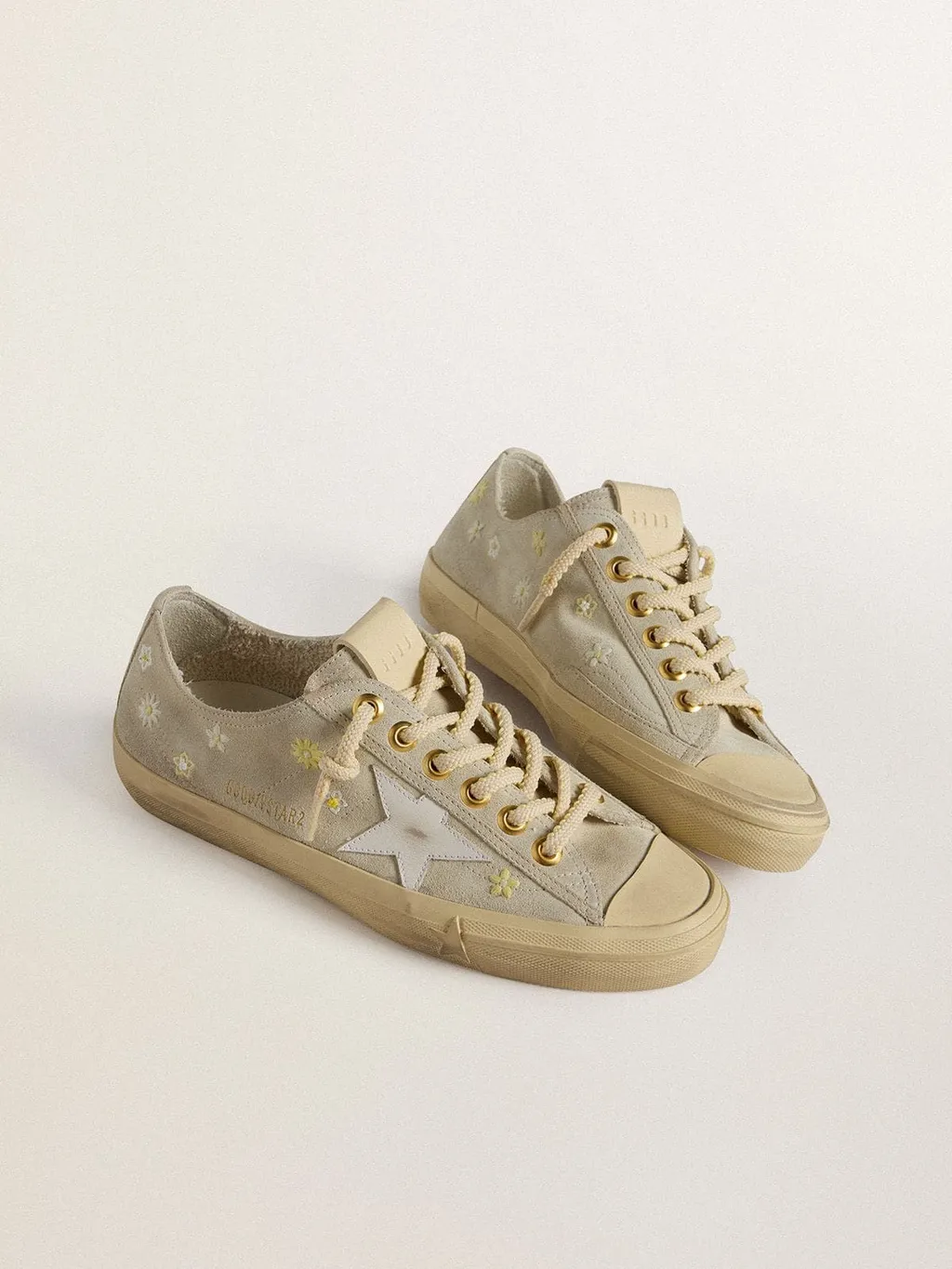 Golden Goose Deluxe Brand V-Star 2 Floral Embroidered Sneakers
