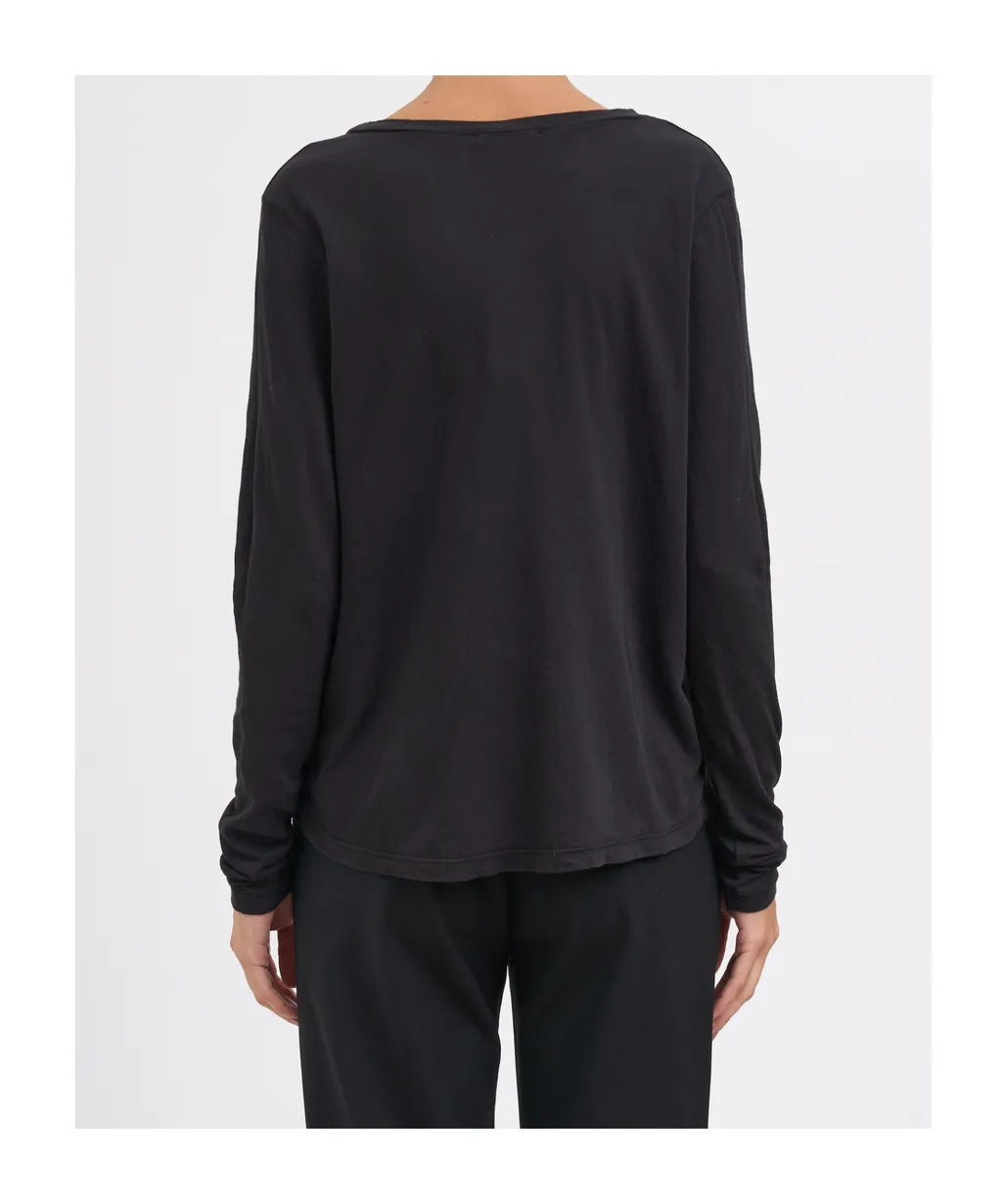 V-Neck Long-Sleeved T-Shirt