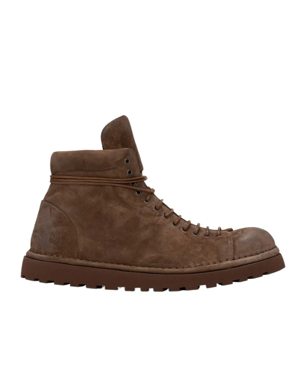 Round-Toed Boots