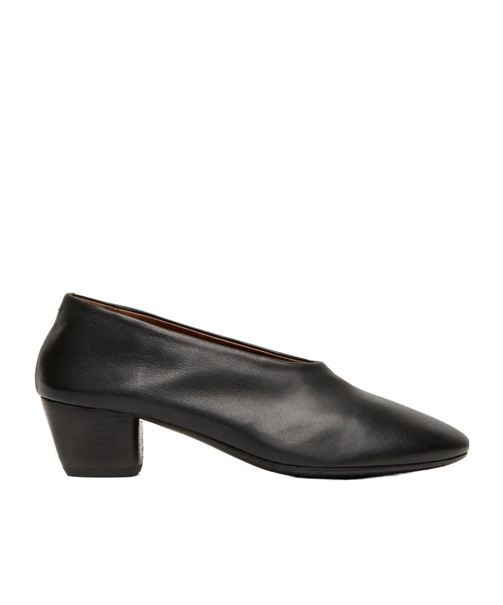 Coltello Inverno Round Toe Pumps