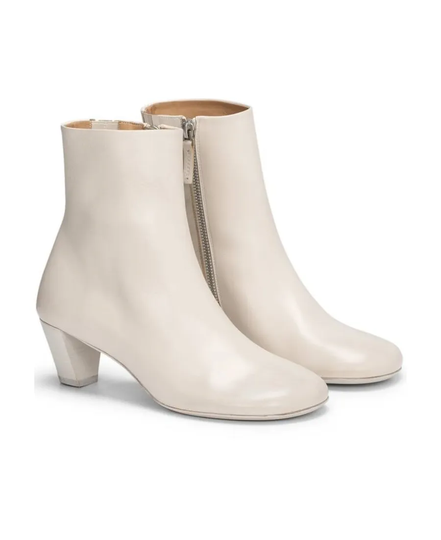 Thick-Heeled Boots