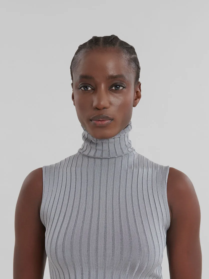 Turtleneck Sleeveless Knit Top