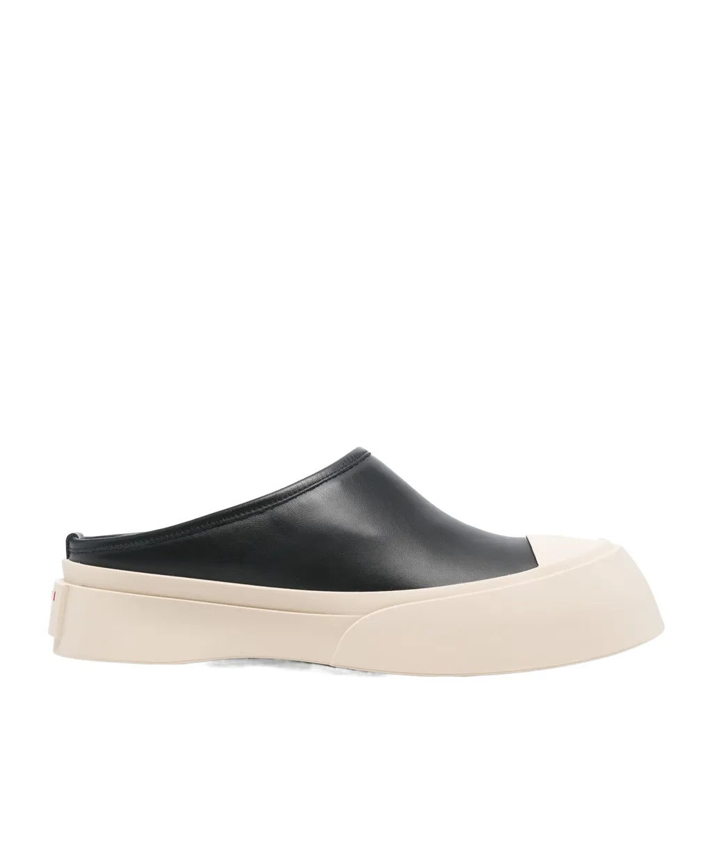 Pablo Round Toe Slippers