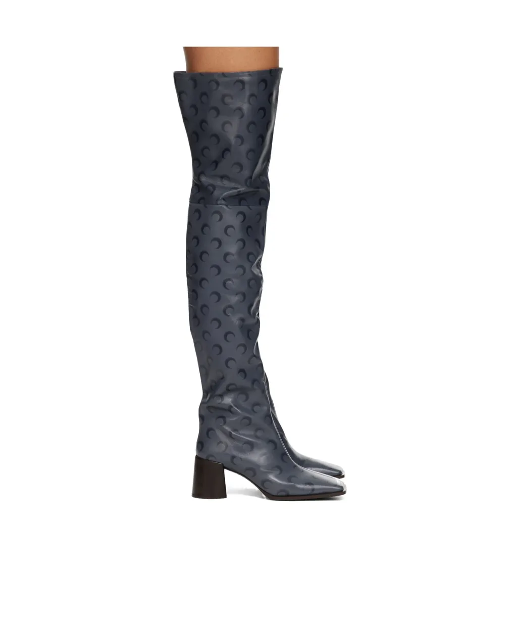 Square-Toe Boots