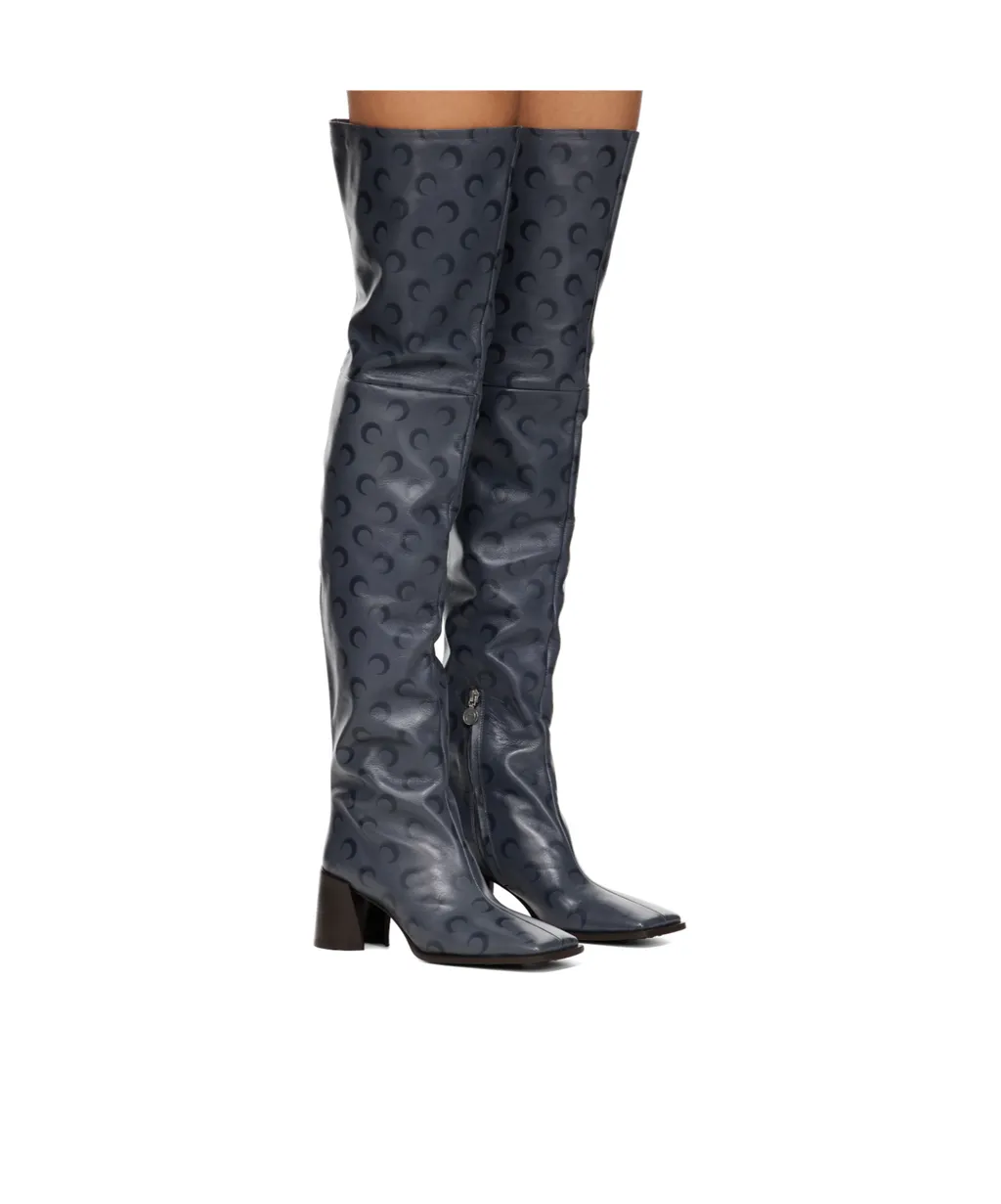 Square-Toe Boots