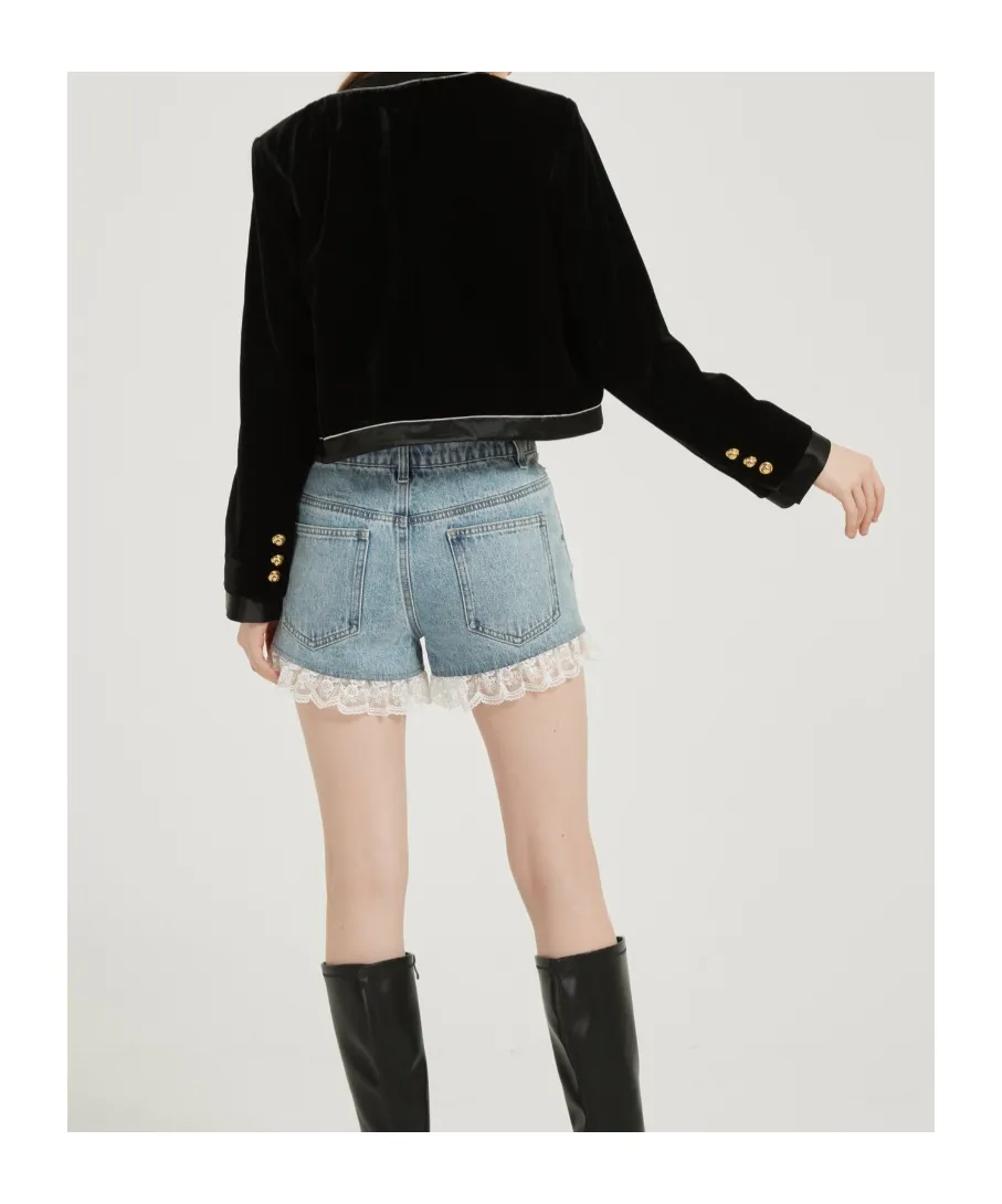 Gold-Buttoned Fragrant Jacket