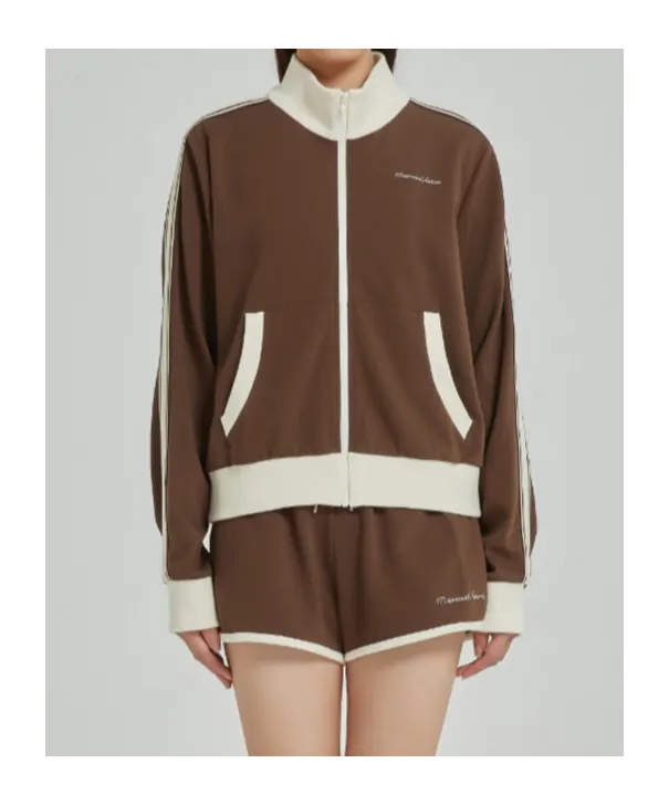 Long-Sleeved Zip-Up Jacket