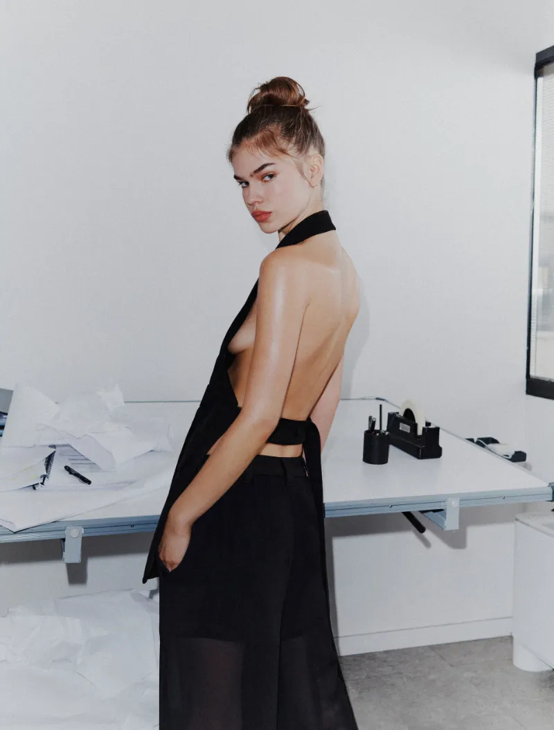 Sleeveless Blazer Top