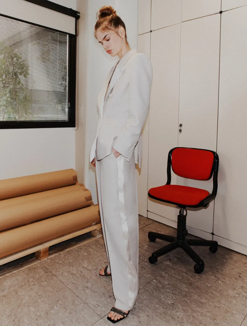 Barrel-Leg Trousers