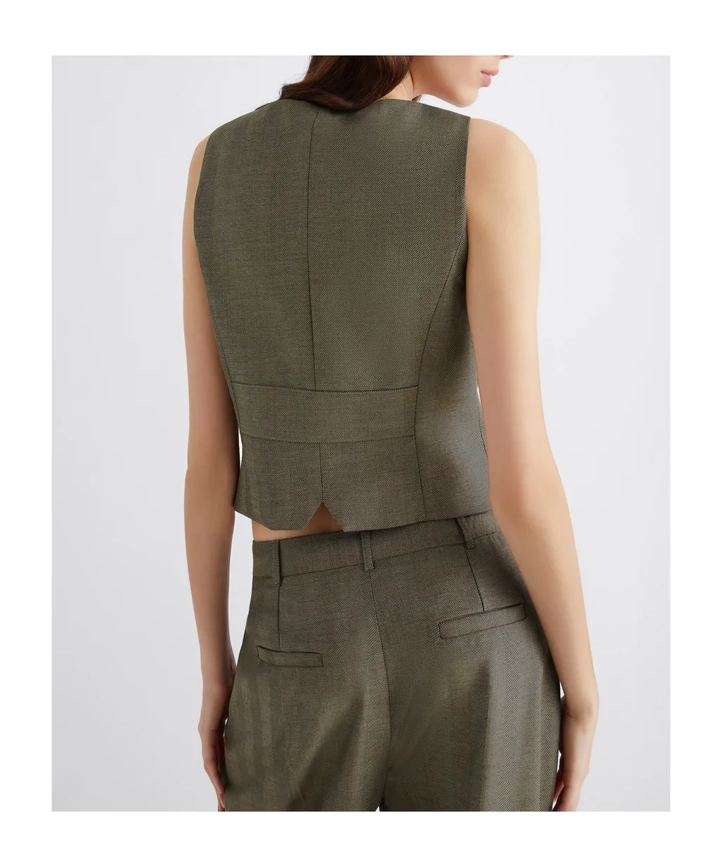 Fluid Twill Gilet