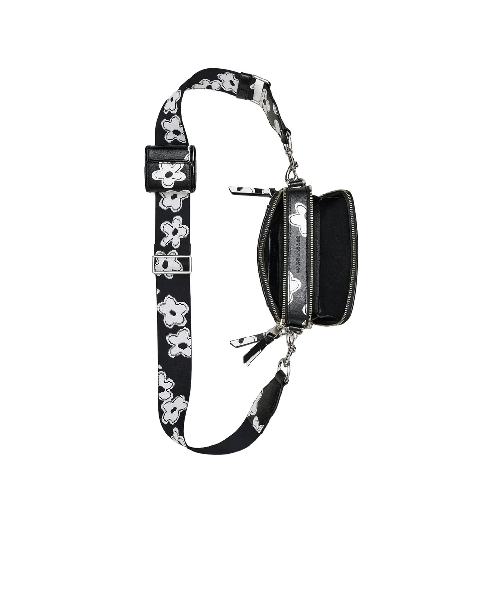 The Daisy Snapshot Shoulder Bag