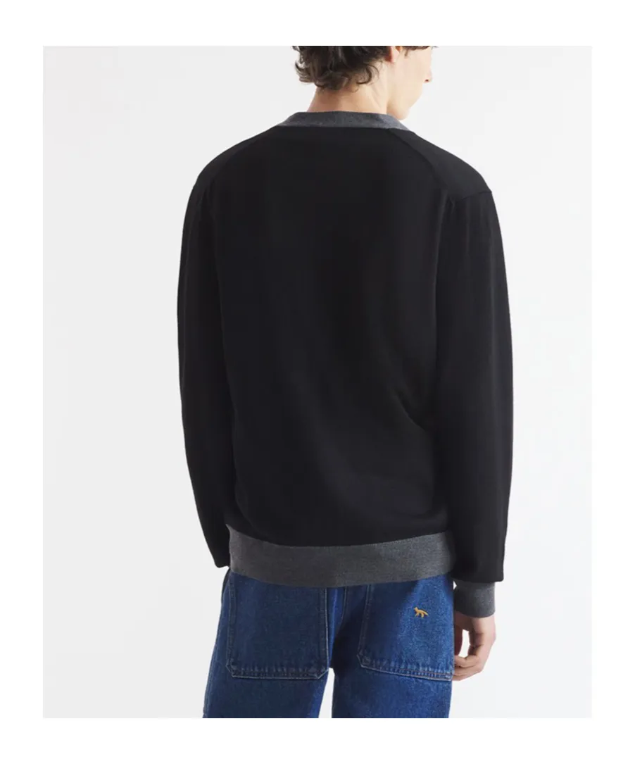 Bold Fox Head Patch V-Neck Cardigan