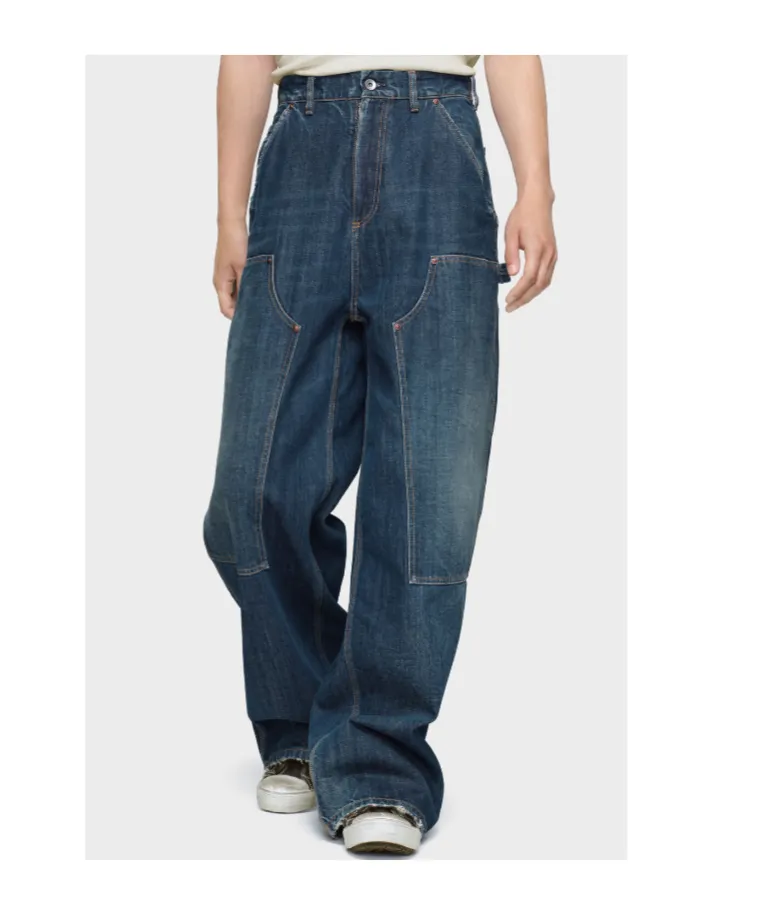 Wide-Leg Jeans