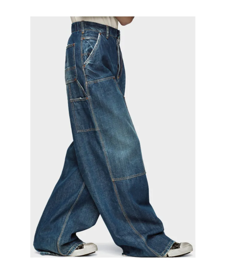 Wide-Leg Jeans