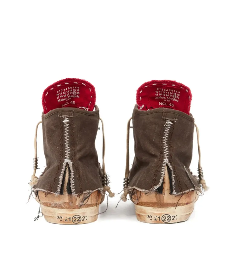 Frayed-Edges Distressed Sneakers