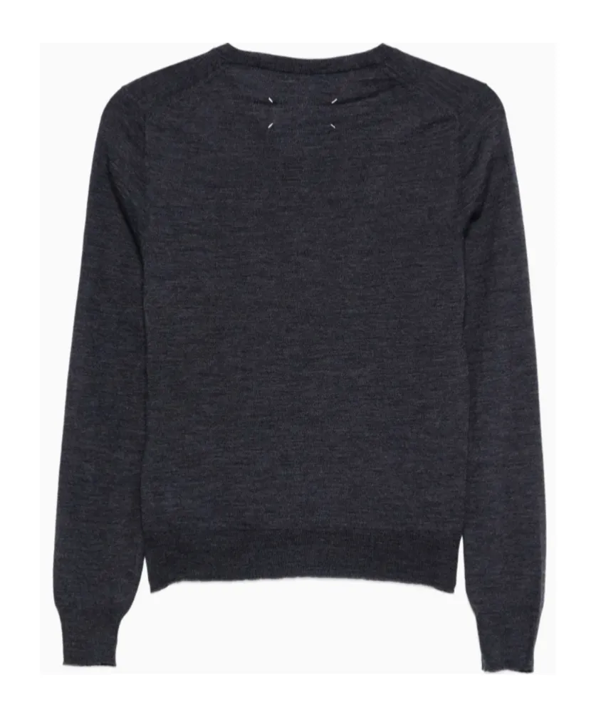 V-Neck Jumper