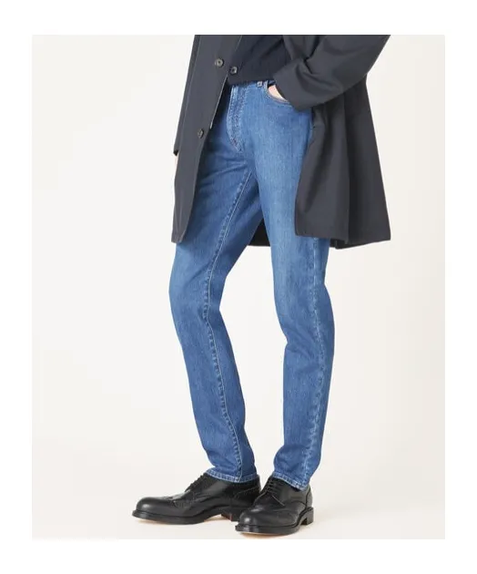 Belt-Loop Jeans