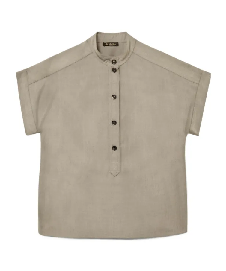 Short-Sleeved Buttoned Top