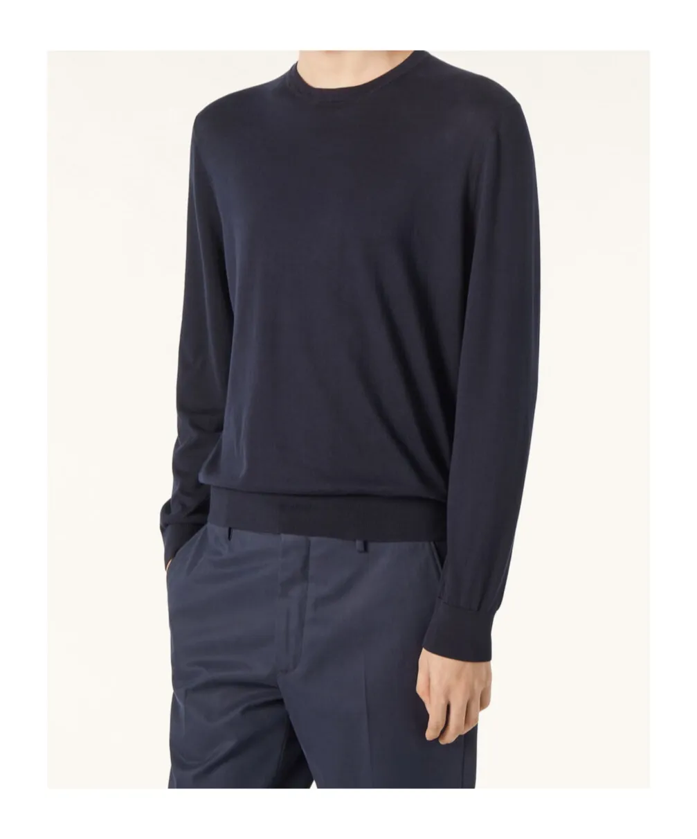 Round Neck Sweater