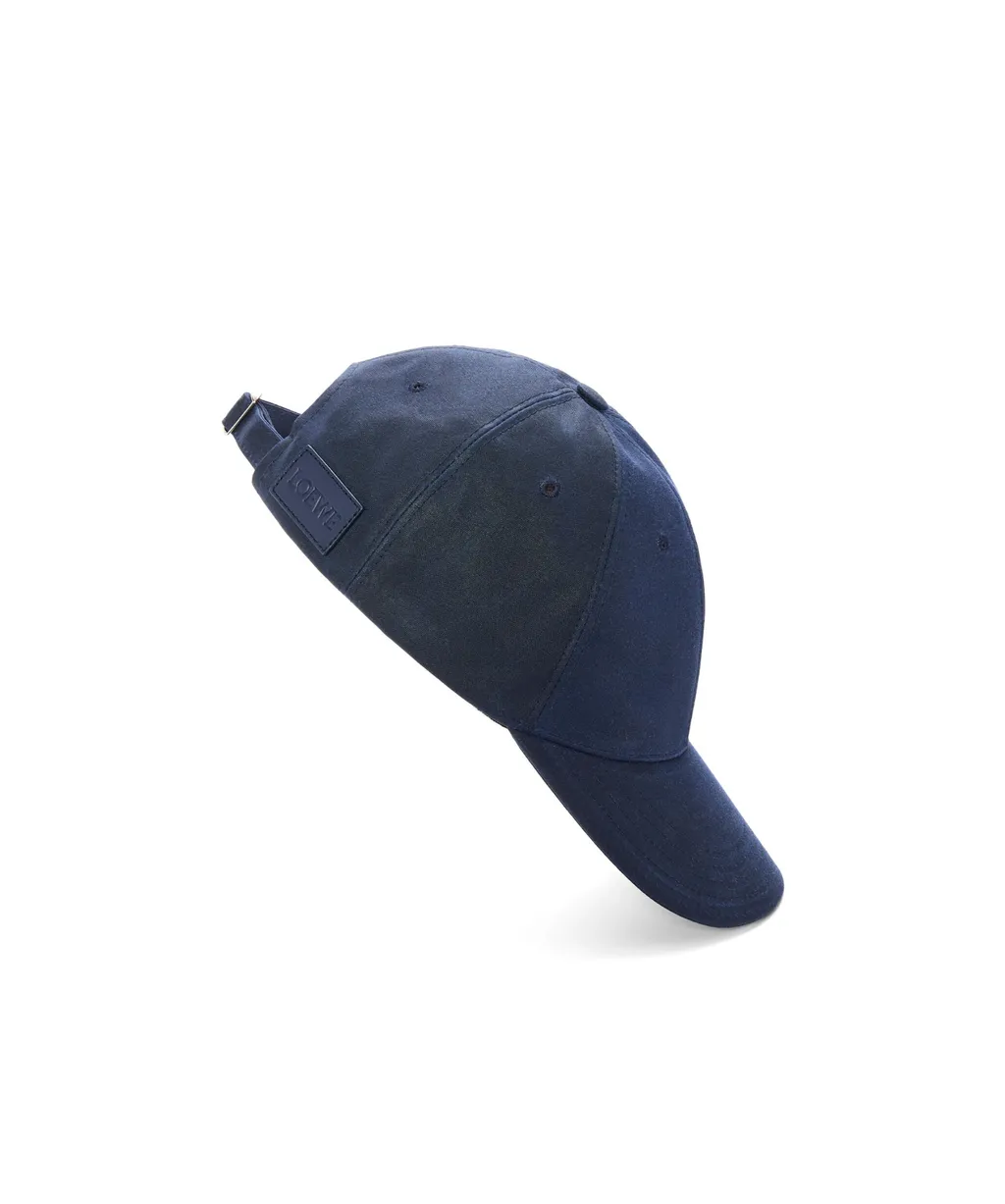 Cap In Waxed Canvas