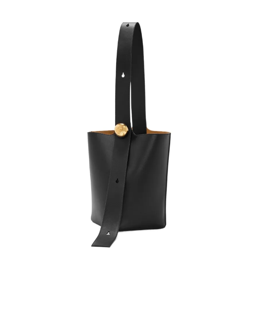 Medium Pebble Bucket Bag