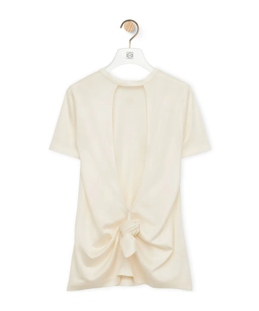 Knot-Detailed Top
