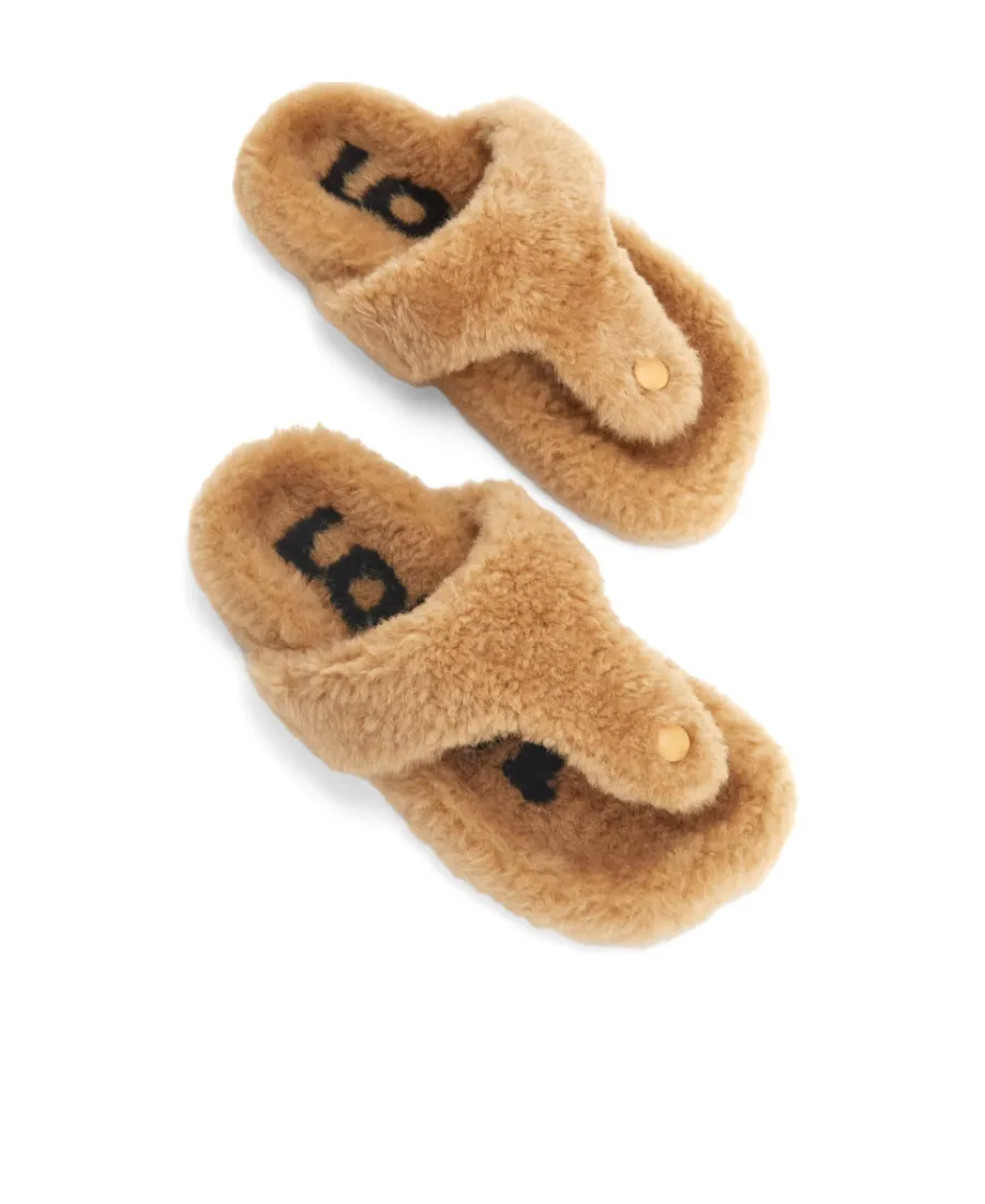 Ease Toe Post Sandal In Shearling