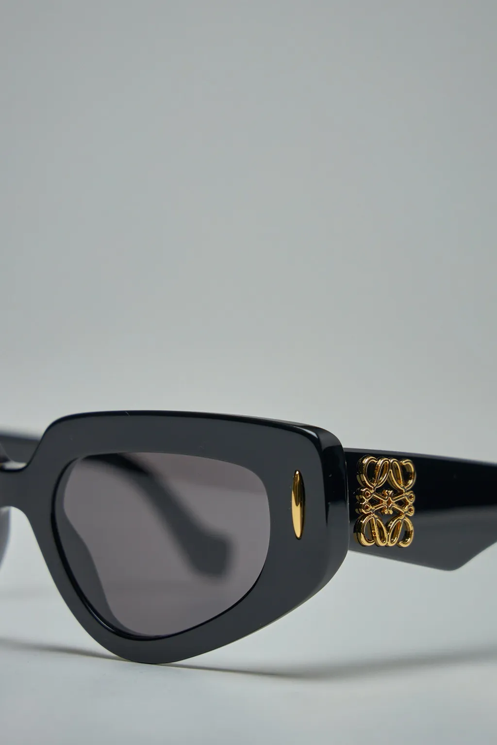 Cat-Eye Frame Sunglasses