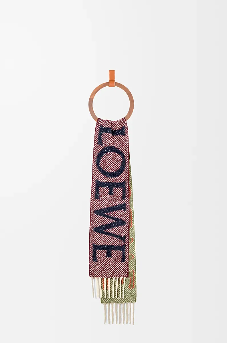 Chunky Fringed Edge Scarf