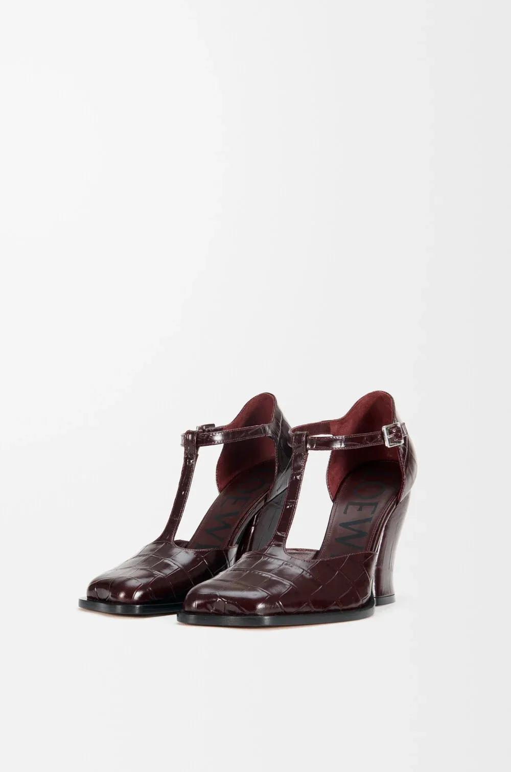 Onda T-Bar Pump In Embossed Calfskin