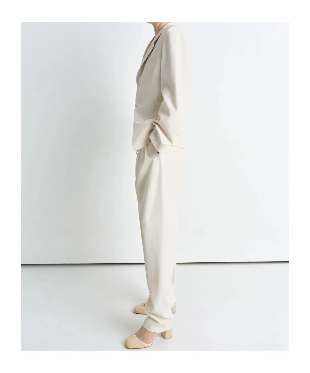Single-Breasted Tailored Blazer