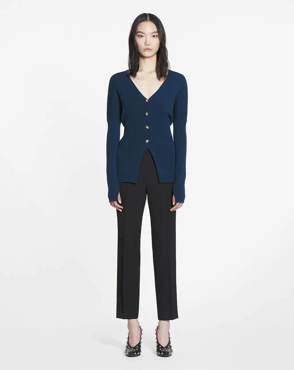 V-Neck Buttoned Long-Sleeved Cardigan