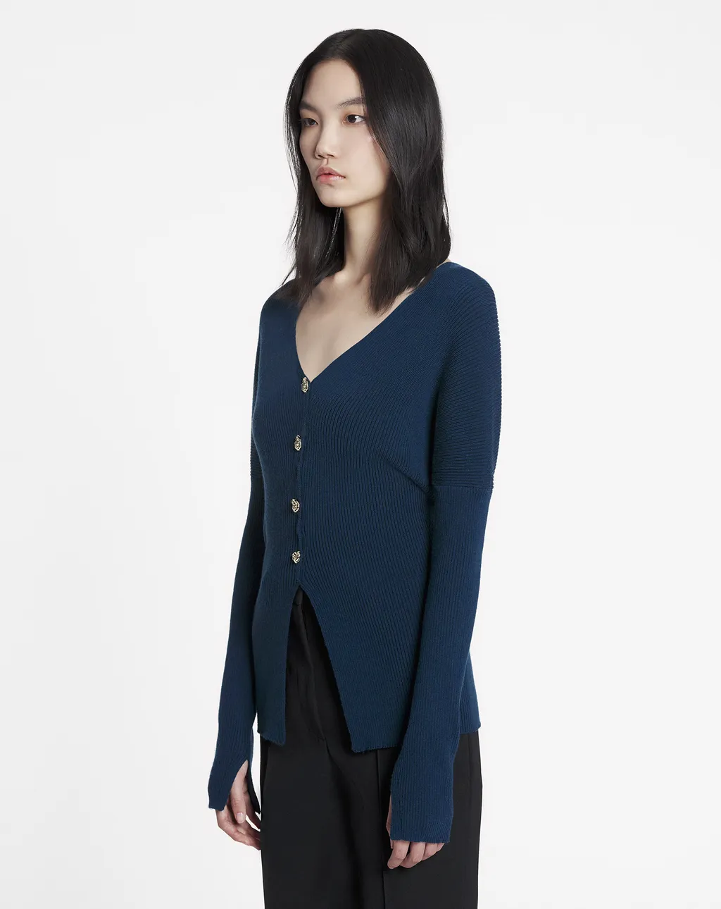 V-Neck Buttoned Long-Sleeved Cardigan