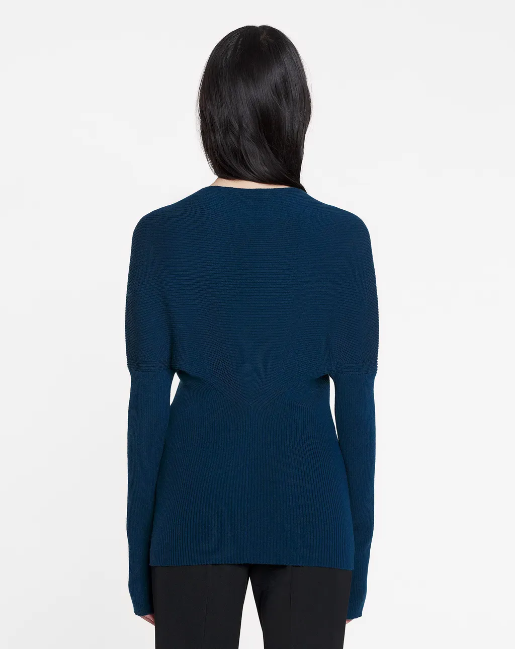 V-Neck Buttoned Long-Sleeved Cardigan