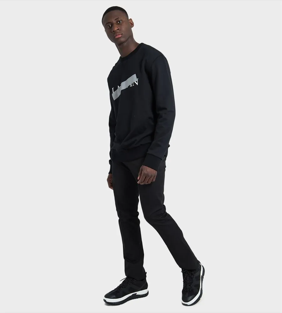 Round-Necked Casual Sweater