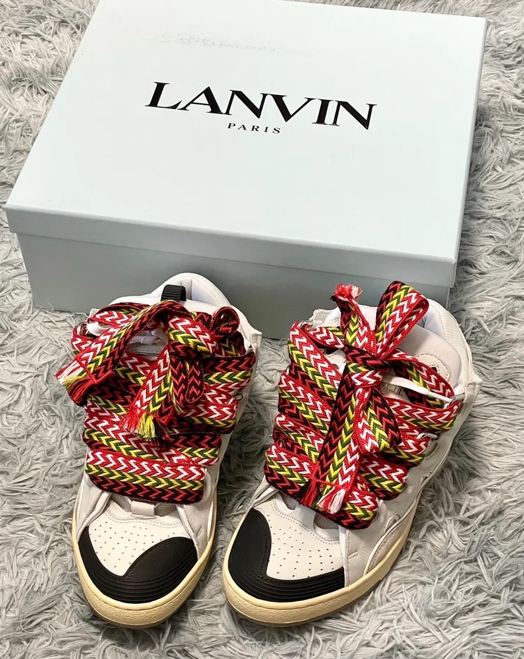 Curb Low-Top Sneakers