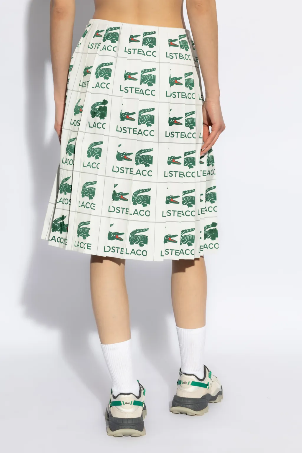 Embroidered Pleated Skirt