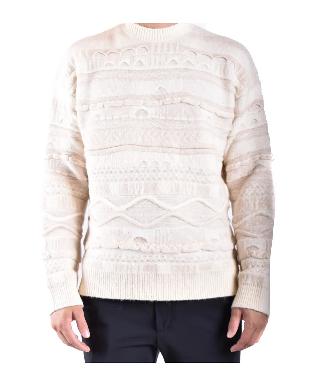 3D-Knit Sweater