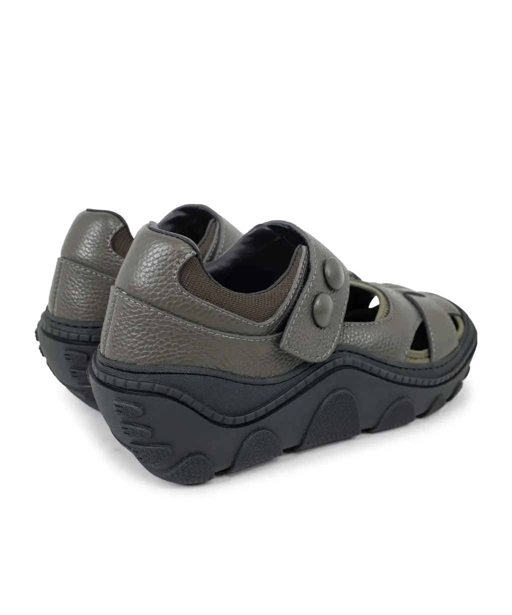 Round-Headed Sandals