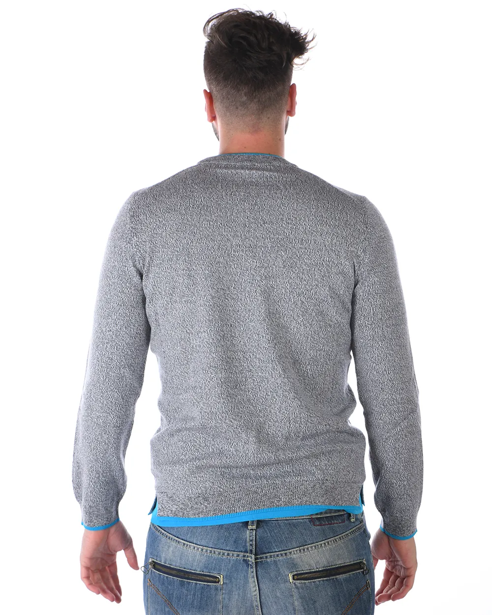 Long-Sleeved Pullover