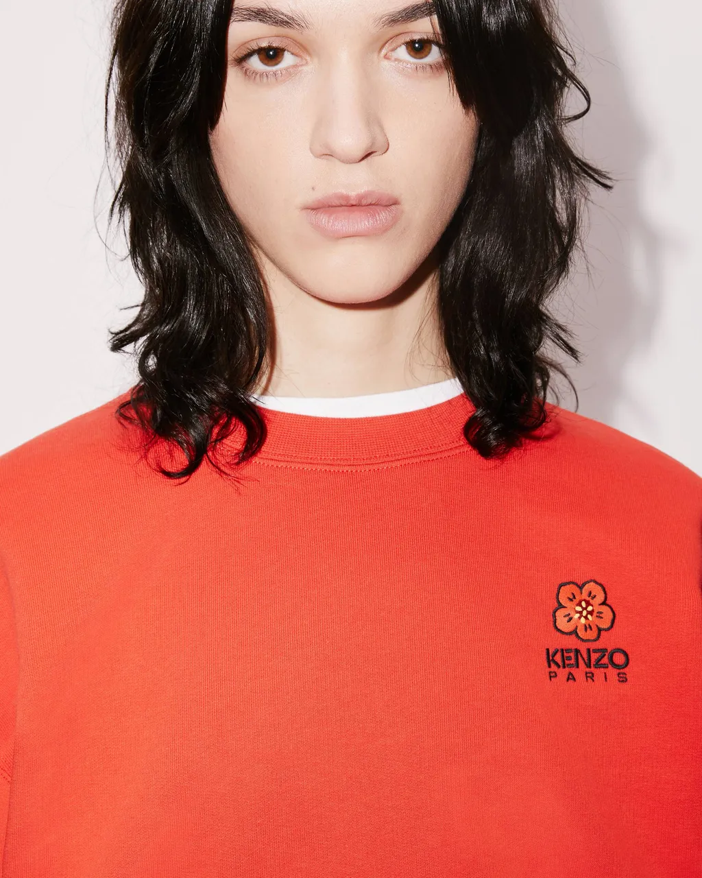Crest Sweatshirt Boke Flower