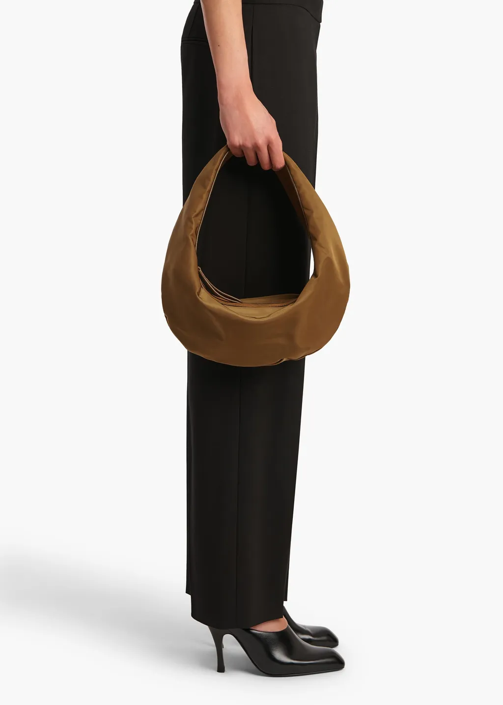 Medium Olivia Shoulder Bag