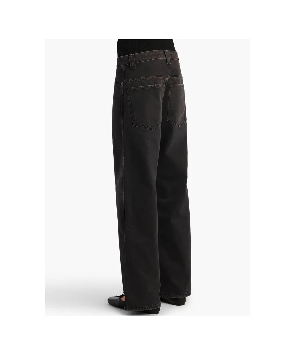 Wide-Leg Jeans