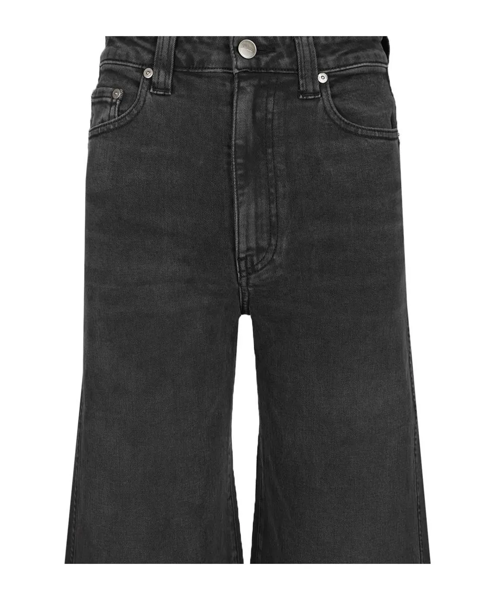 Dane Jeans