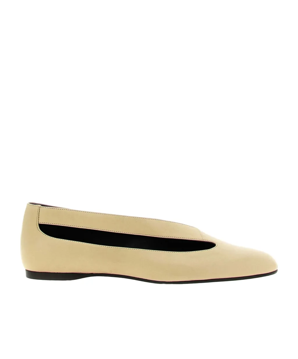Round-Toe Flat Shoes