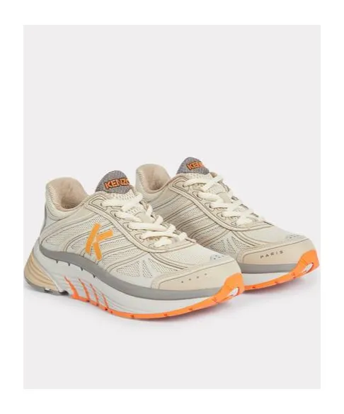 Pace Sneakers