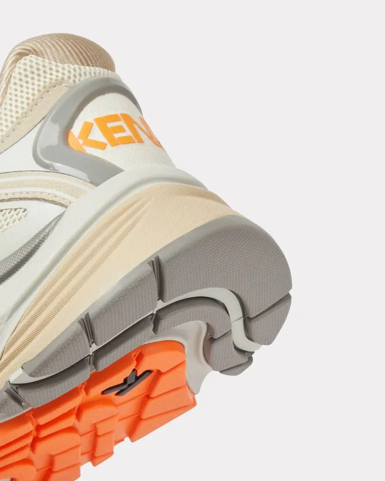 Pace Sneakers