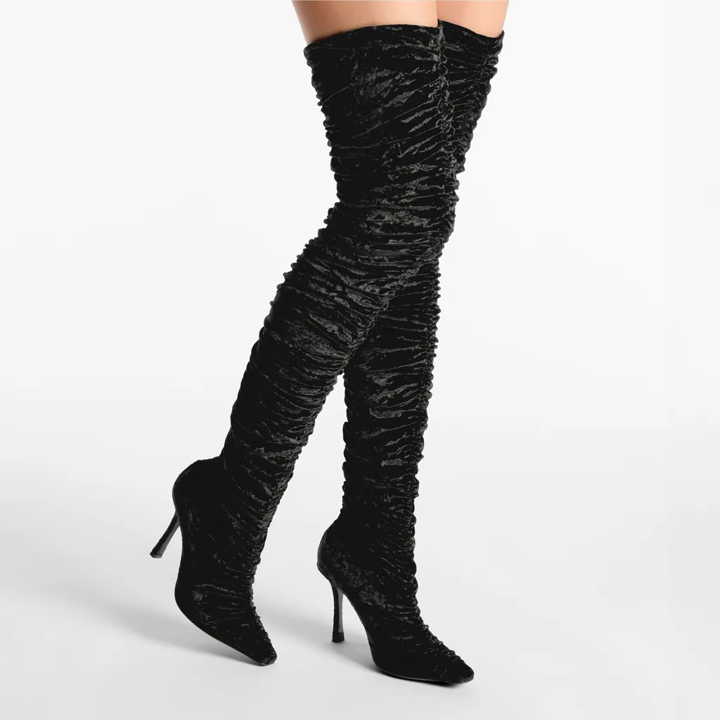 Lotta Over The Knee Boots