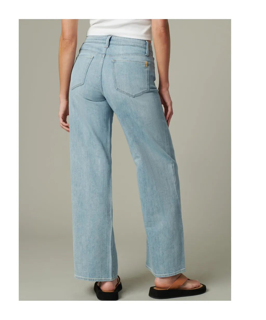 Belt-Loop Jeans